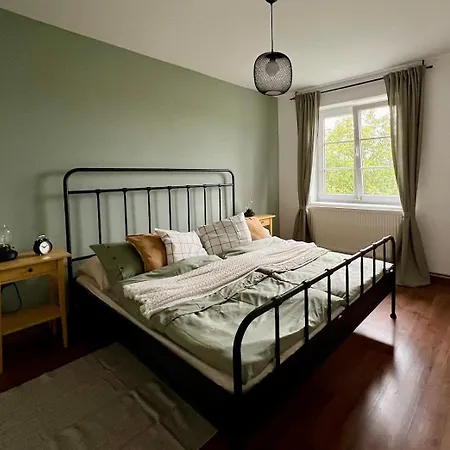 Půda Na Jihu Apartamento *